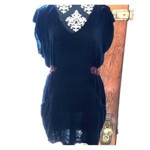 Super comfy lounge dress has pockets